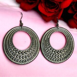 Silver Tone Circle Pierced Earrings